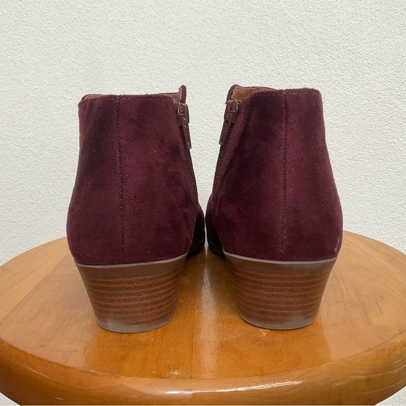 Cambridge Select Maroon Faux Suede Ankle Bootie Size 8.5 Zip Closure Fall - Picture 3 of 7